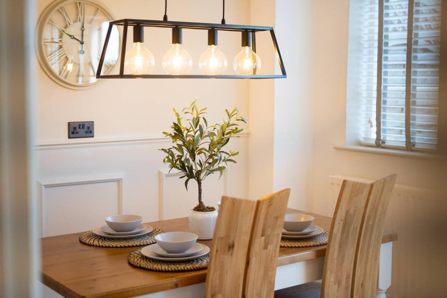 Stylish 2 Bedroom Cottage With Hot Tub And Parking Bewdley Esterno foto